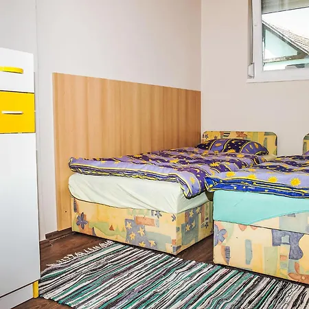 Gemini 2 By Interhome *