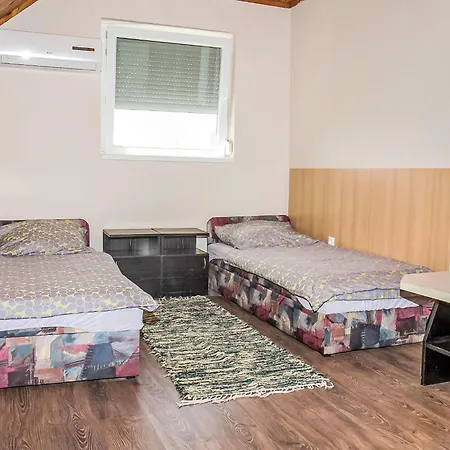 Holiday home Gemini 2 By Interhome